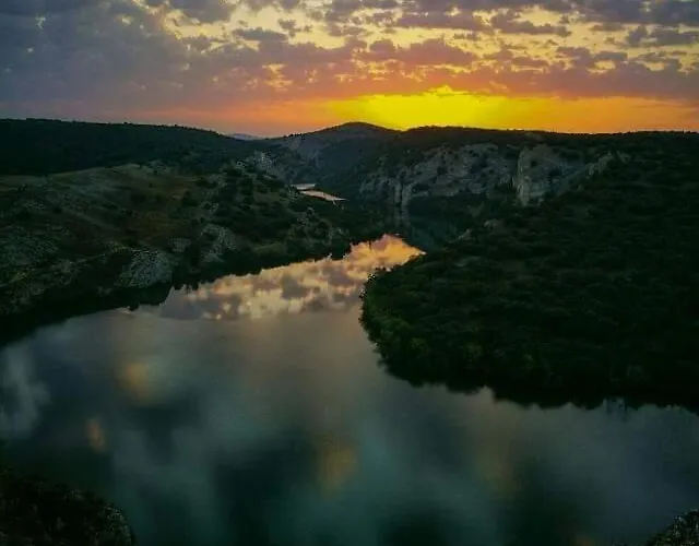 度假居 A Orillas Del Duero Los Rabanos
